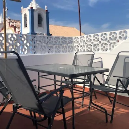 Отель Casa Catarina Эштомбар